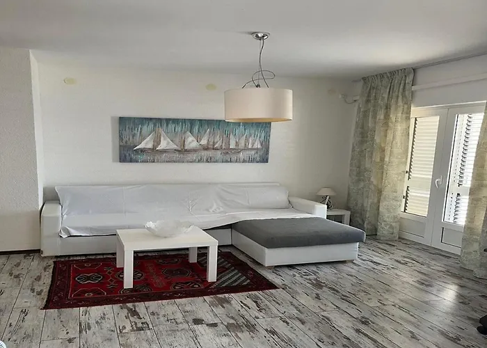 Sofi Apartment